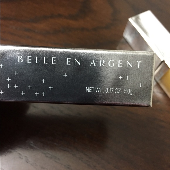 Lip Gloss - Picture 2 of 3